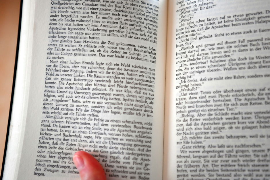 Leseparty in der Villa Clementine in Wiesbaden. Ein stilles Fest für Bücherwürmer am 8. November.