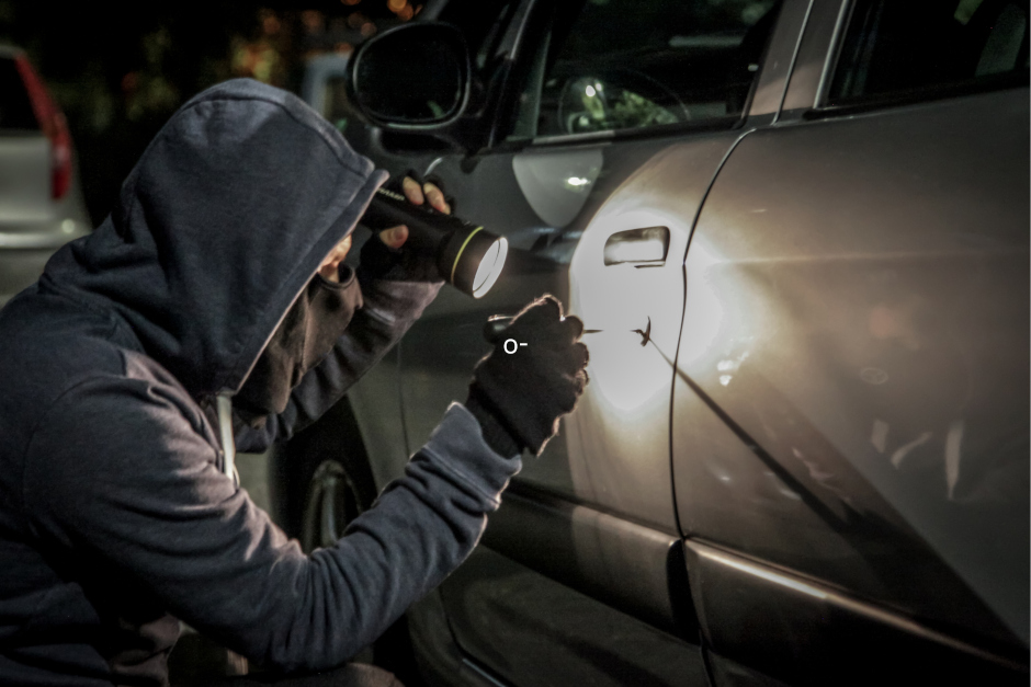 Opel Corsa in den vergangenen Tagen in Wiesbaden-Delkenheim geklaut.
