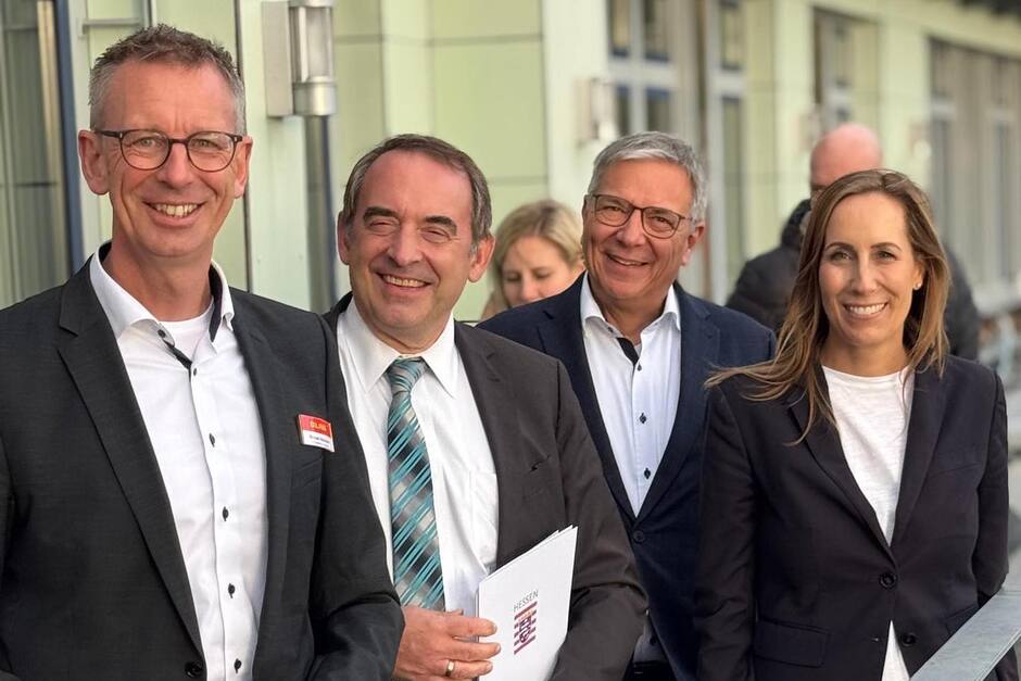 Die DLRG Wiesbaden erhält einen Förderbscheid vom Land Hessen.