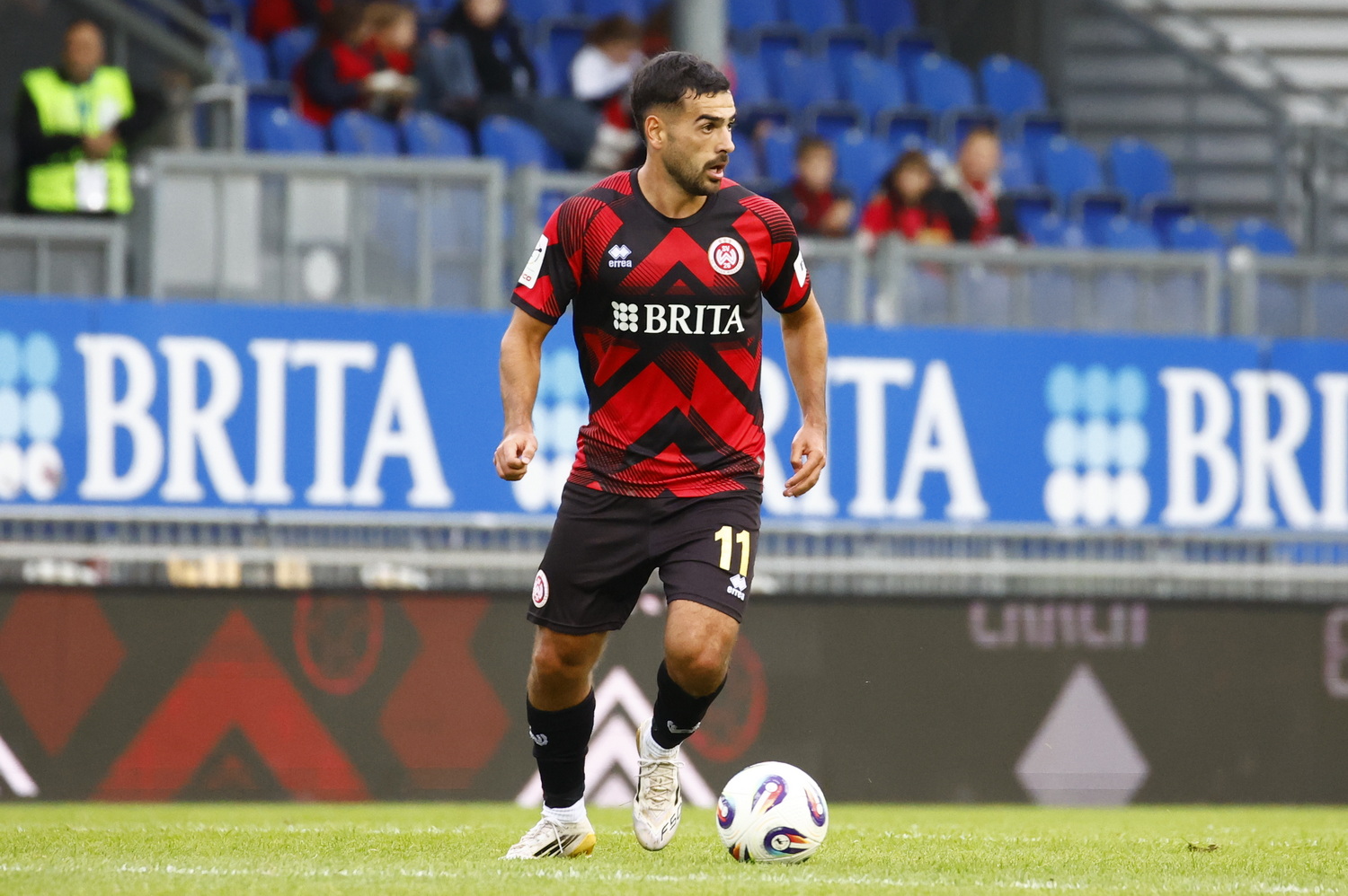 SV Wehen Wiesbaden empfängt Alemannia Aachen