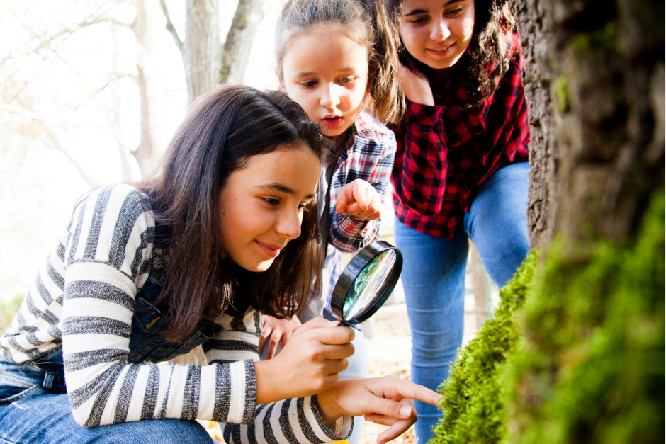 Kleine Naturforscher erkunden die Fasanerie Wiesbaden.