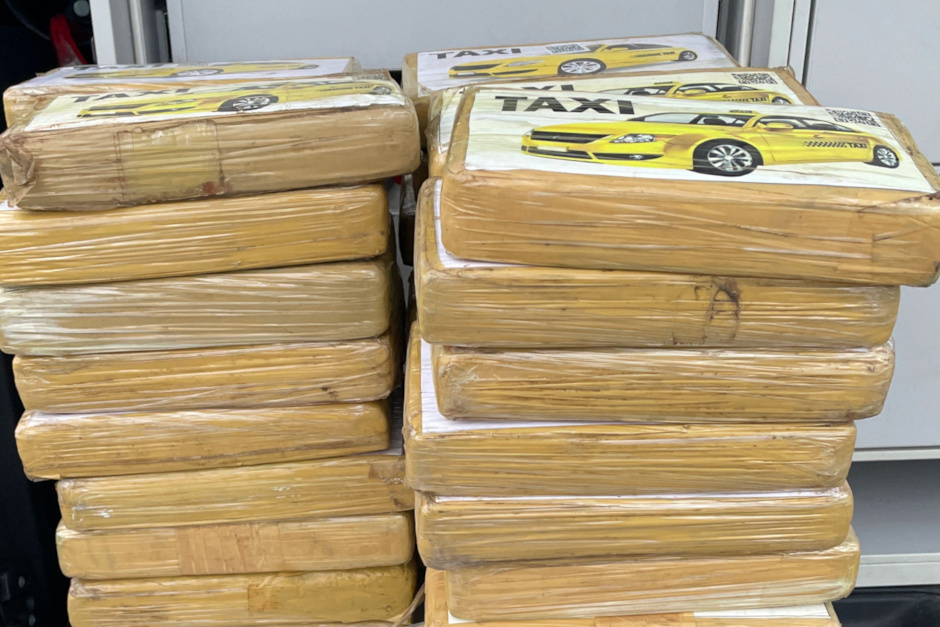 Zoll und Polizei beschlagnahmen 51 Kilogramm Kokain an der Tank- Raststätte Wiesbaden-Medenbach am 16. Oktober 2025. Erfolgreicher Schlag gegen internationale Drogenkriminalität – Zwei Festnahmen und umfangreiche Ermittlungen.