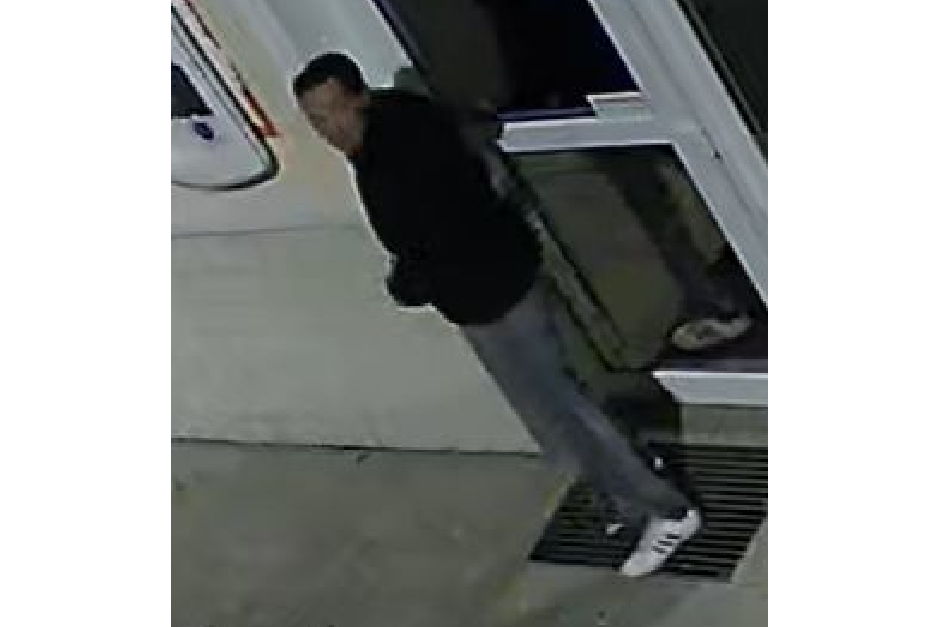 Einbruchserie in Wiesbaden: Kriminalpolizei sucht nach 50 Taten erneut mit Fotos nach unbekanntem Serientäter