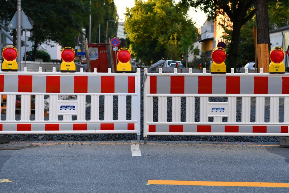 Holzstraße in Wiesbaden wird zur Baustelle. Vollsperrung ab 8. Oktober 2025.