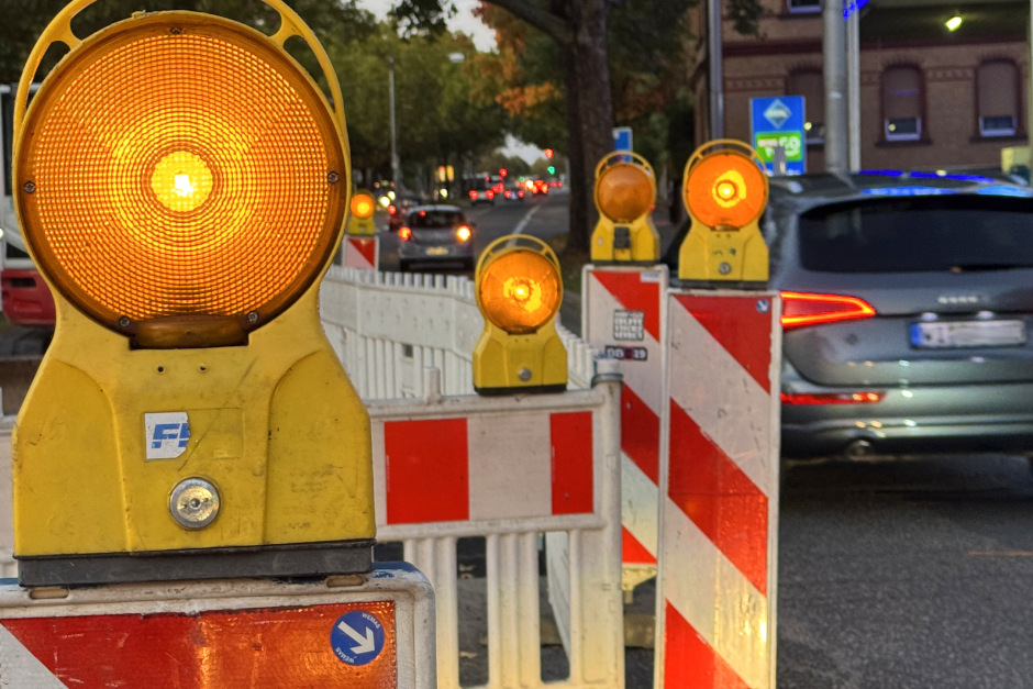 Sanierung der Schiersteiner Straße in Wiesbaden. Zweiter Bauabschnitt startet am 24. Oktober. Es wird zu Verkehrseinschränkungen kommen.