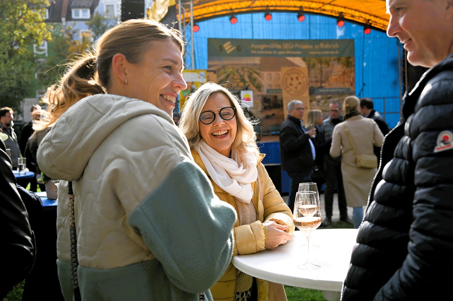 Verkaufsoffener Sonntag in Wiesbaden-Biebrich: Shopping, Genuss und lebhafte Stimmung am Sonntag, 19. Oktober 2025