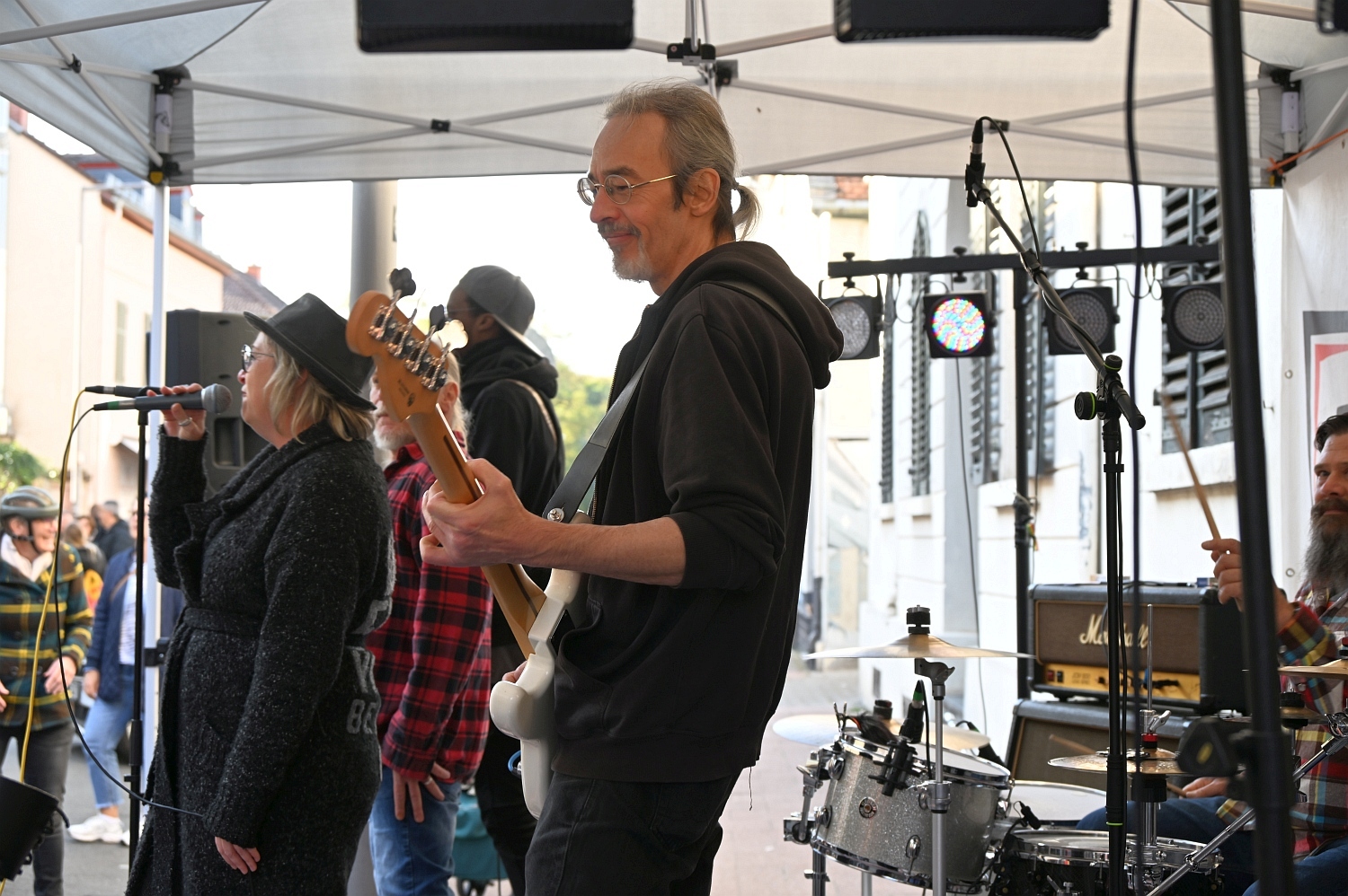 Verkaufsoffener Sonntag in Wiesbaden-Biebrich: Shopping, Genuss und lebhafte Stimmung am Sonntag, 19. Oktober 2025