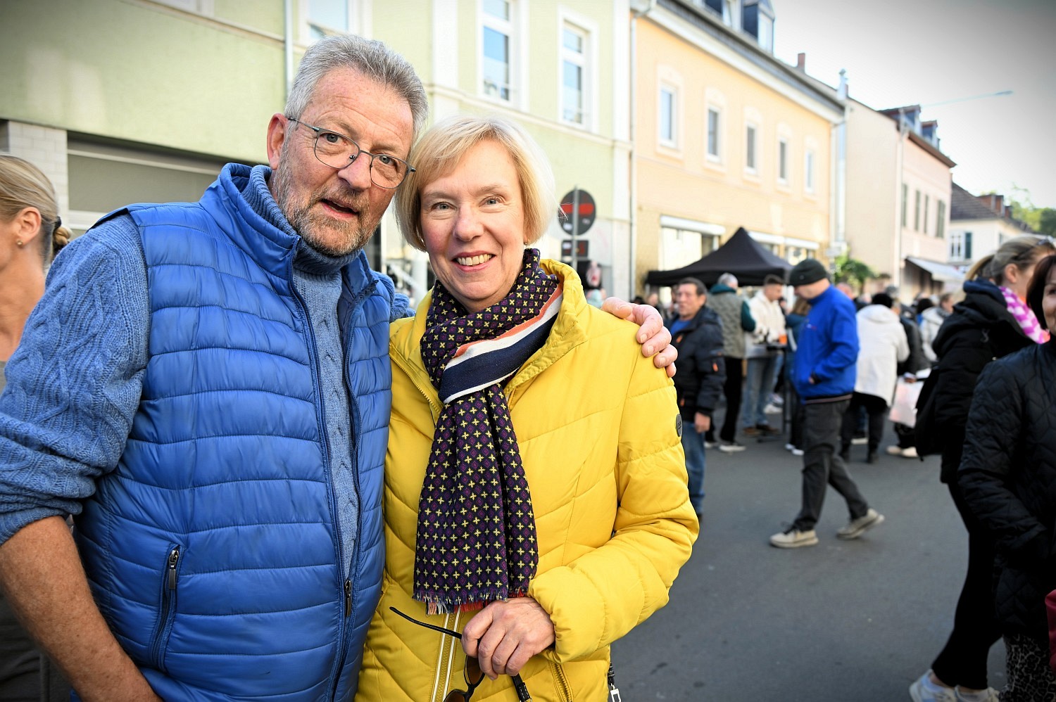 Verkaufsoffener Sonntag in Wiesbaden-Biebrich: Shopping, Genuss und lebhafte Stimmung am Sonntag, 19. Oktober 2025