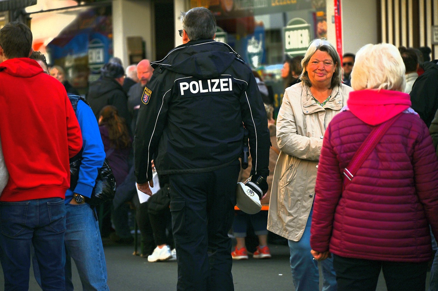 Verkaufsoffener Sonntag in Wiesbaden-Biebrich: Shopping, Genuss und lebhafte Stimmung am Sonntag, 19. Oktober 2025