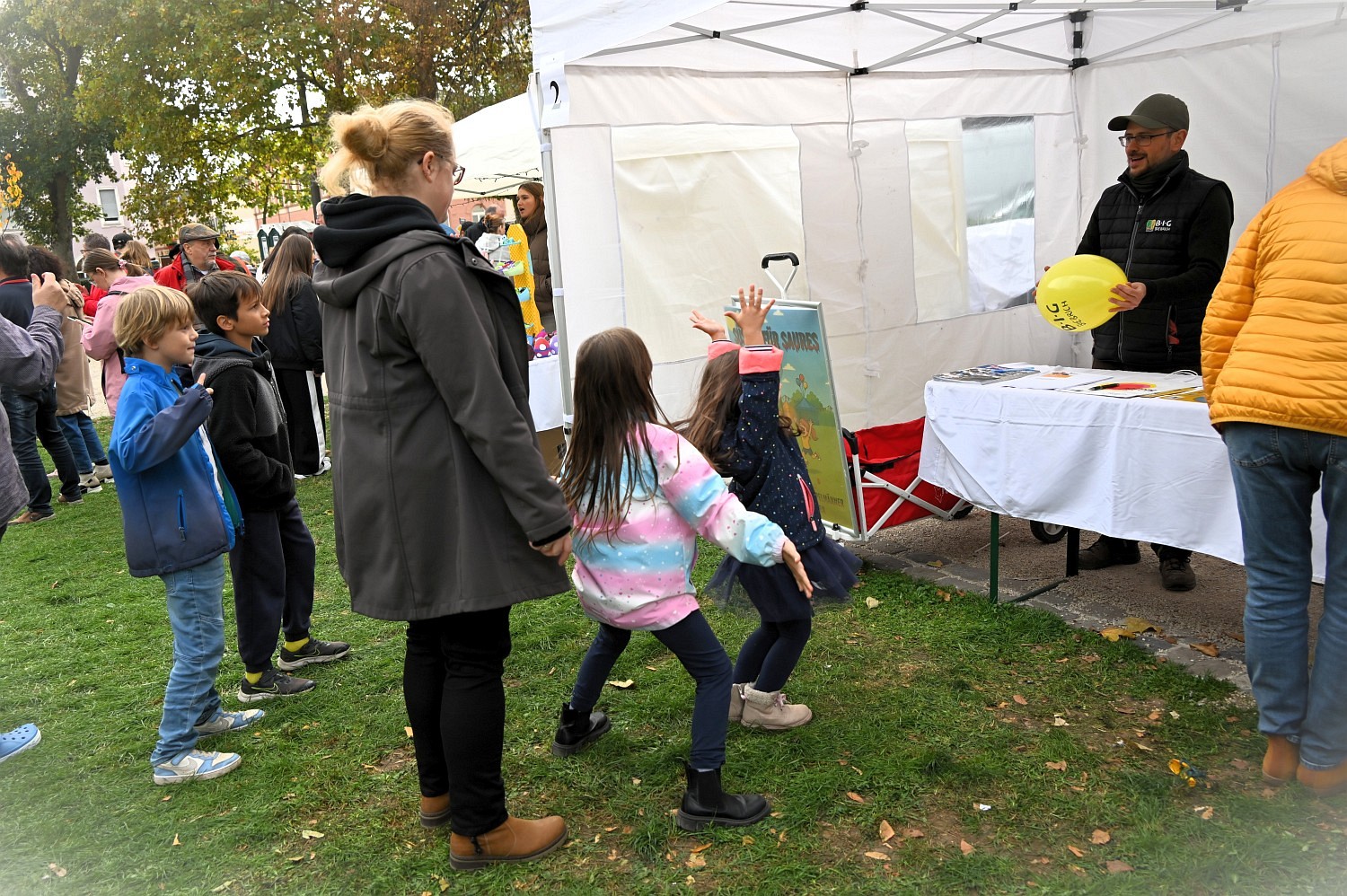 Verkaufsoffener Sonntag in Wiesbaden-Biebrich: Shopping, Genuss und lebhafte Stimmung am Sonntag, 19. Oktober 2025