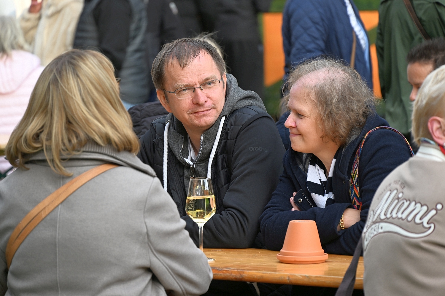 Verkaufsoffener Sonntag in Wiesbaden-Biebrich: Shopping, Genuss und lebhafte Stimmung am Sonntag, 19. Oktober 2025