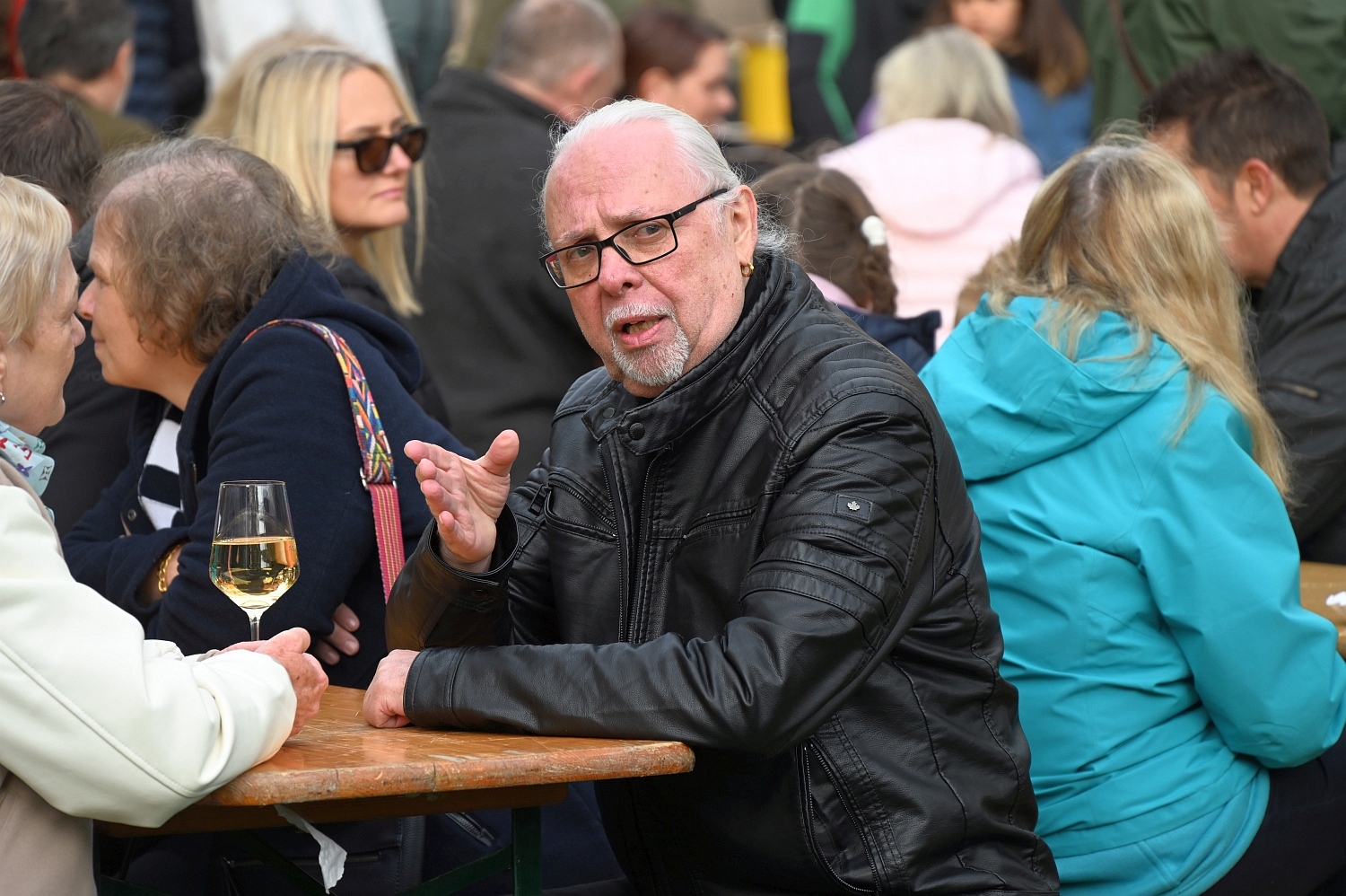 Verkaufsoffener Sonntag in Wiesbaden-Biebrich: Shopping, Genuss und lebhafte Stimmung am Sonntag, 19. Oktober 2025