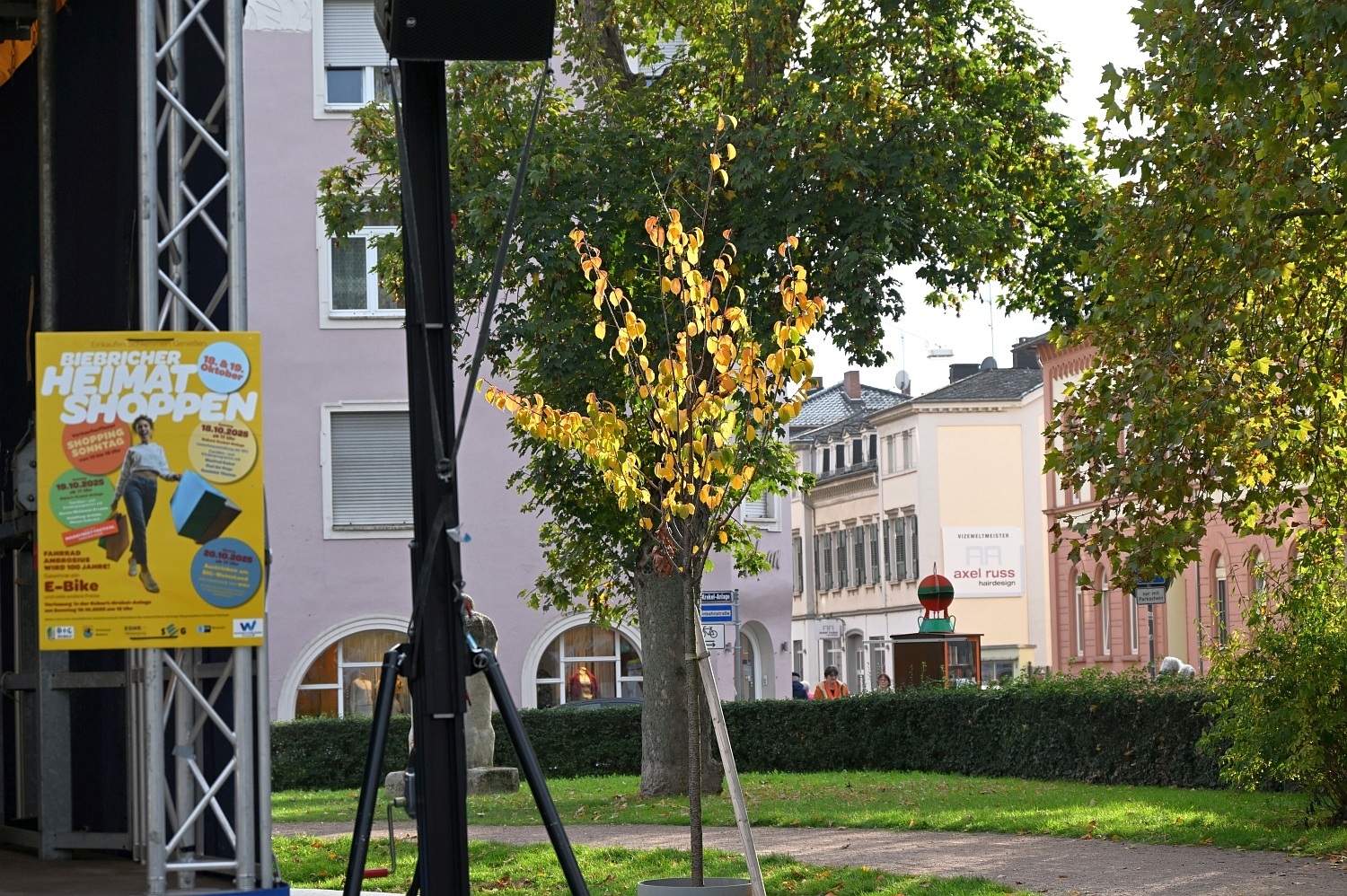 Verkaufsoffener Sonntag in Wiesbaden-Biebrich: Shopping, Genuss und lebhafte Stimmung am Sonntag, 19. Oktober 2025