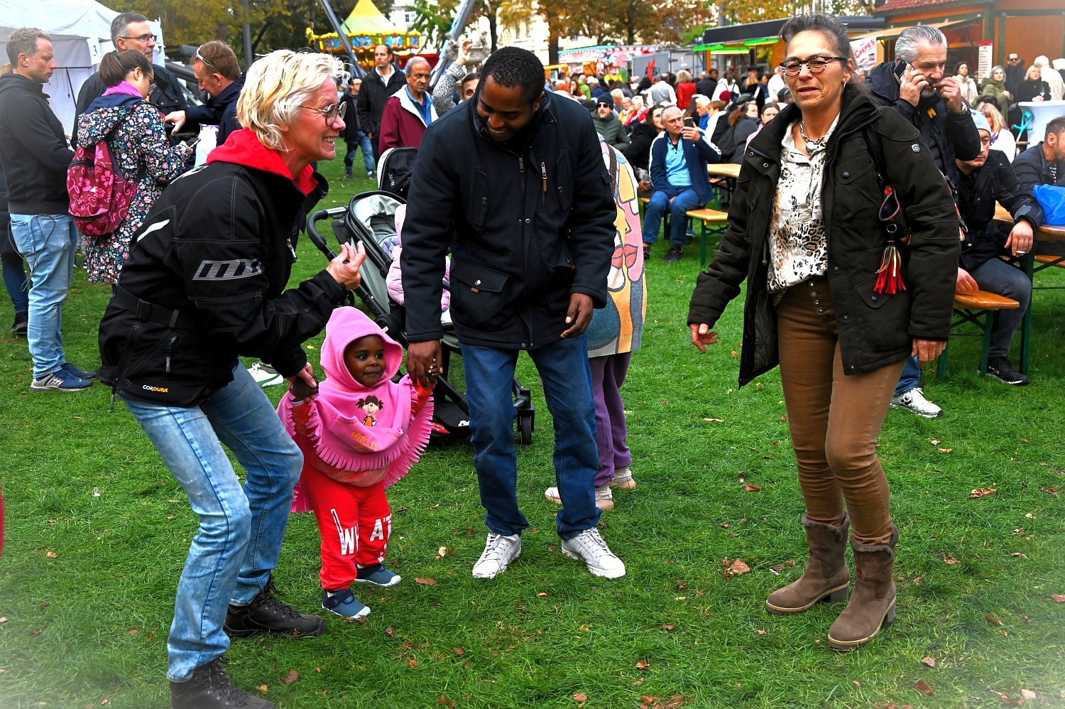 Verkaufsoffener Sonntag in Wiesbaden-Biebrich: Shopping, Genuss und lebhafte Stimmung am Sonntag, 19. Oktober 2025