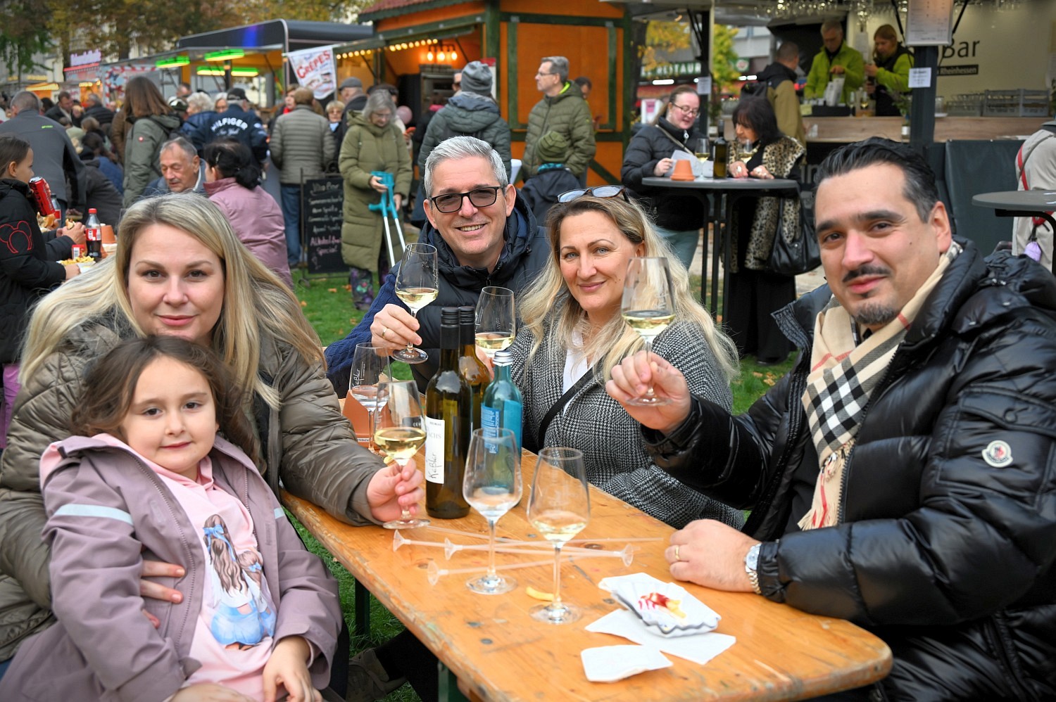 Verkaufsoffener Sonntag in Wiesbaden-Biebrich: Shopping, Genuss und lebhafte Stimmung am Sonntag, 19. Oktober 2025