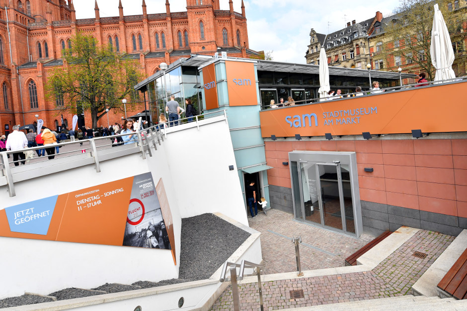 Vortrag im Stadtmuseum Wiesbaden: „Die Rückkehr der Namen“.