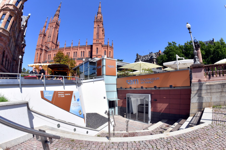 Vortrag im Stadtmuseum Wiesbaden: „Vom Zellraum zum Weltraum?"