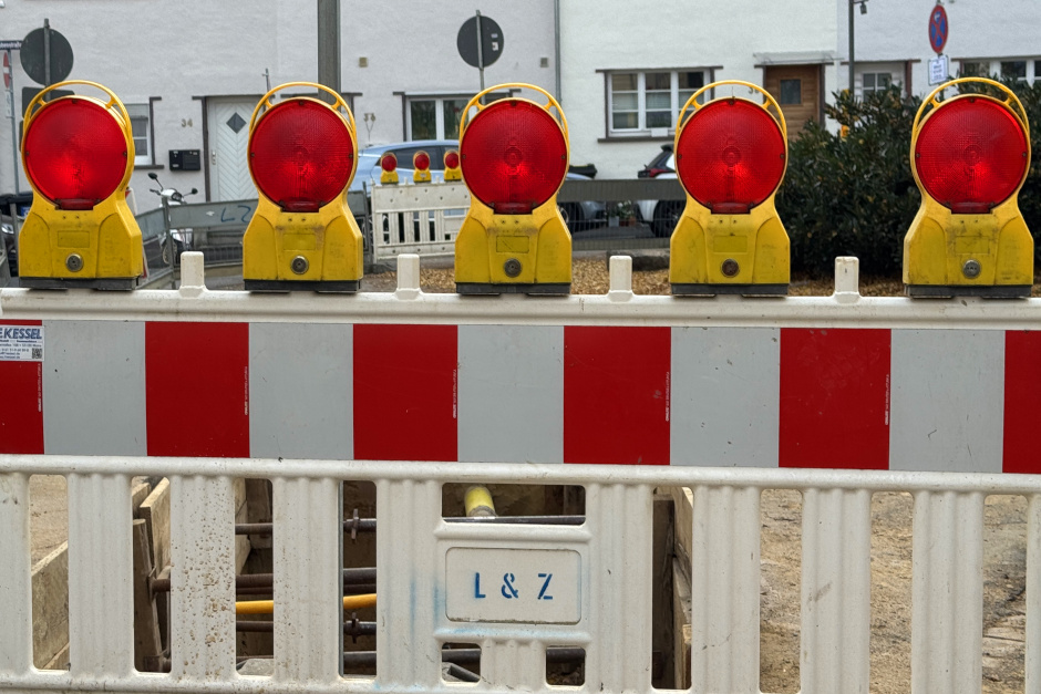 Scheffelstraße im Wiesbadener Dichterviertel: Vollsperrung wegen Kanalbaumaßnahme – Abschnitte und Wiederöffnung zur Weihnachtszeit.