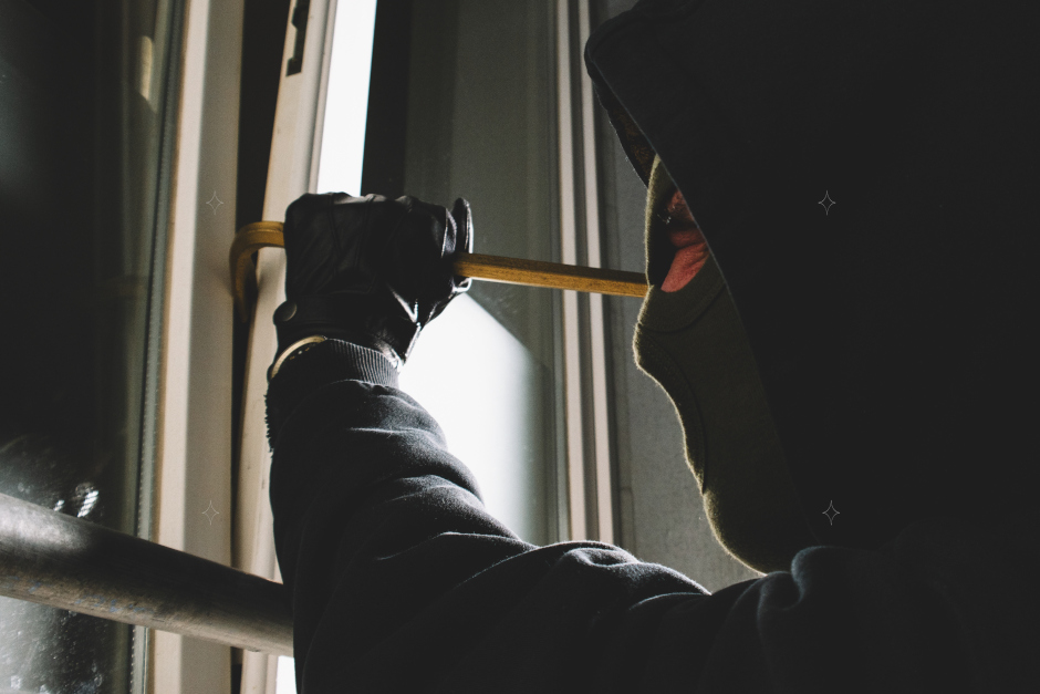 In Wohnhaus am frühen Freitagabend in Wiesbaden-Medenbach eingebrochen.