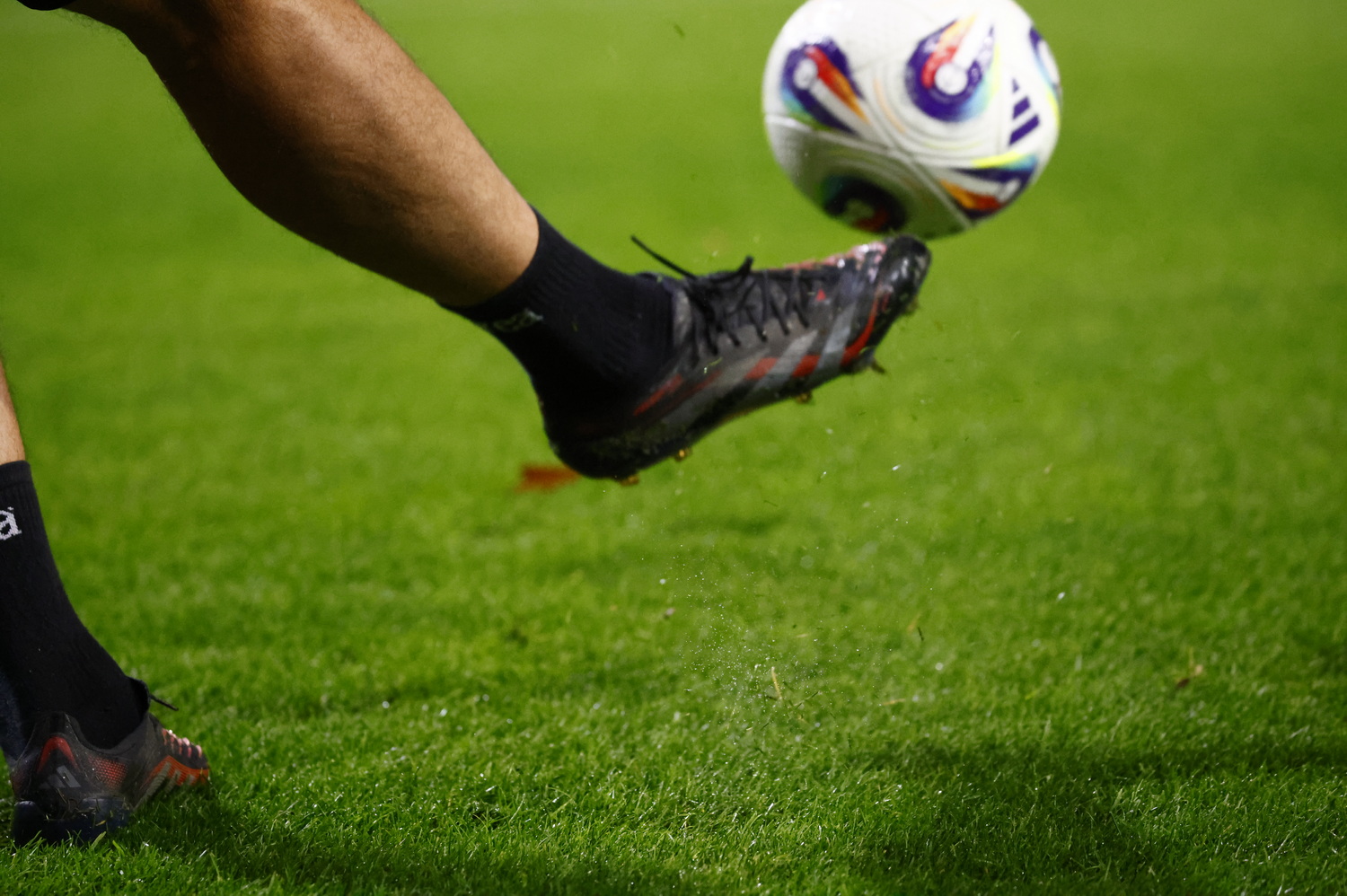 SV Wehen Wiesbaden Testspiel am Freitag gegen Sportfreunde Siegen auf dem Halberg in Taunusstein-Wehen