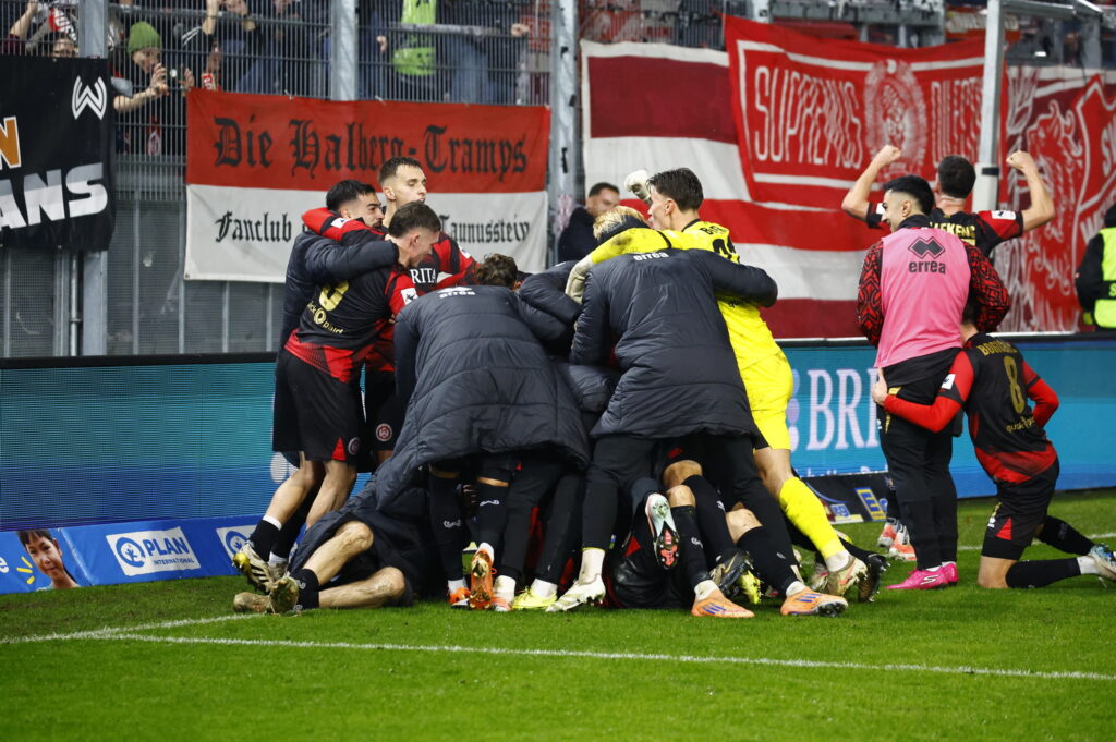 Wichtiger Heimsieg für den SV Wehen Wiesbaden gegen FC Erzgebirge Aue