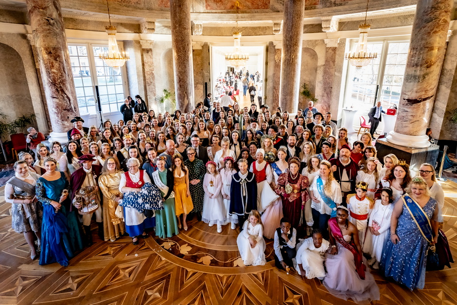 Ministerpräsident Boris Rhein empfängt gemeinsam mit seiner Frau Tanja Raab-Rhein die Hessischen Hoheiten im Wiesbadener Schloss Biebrich.