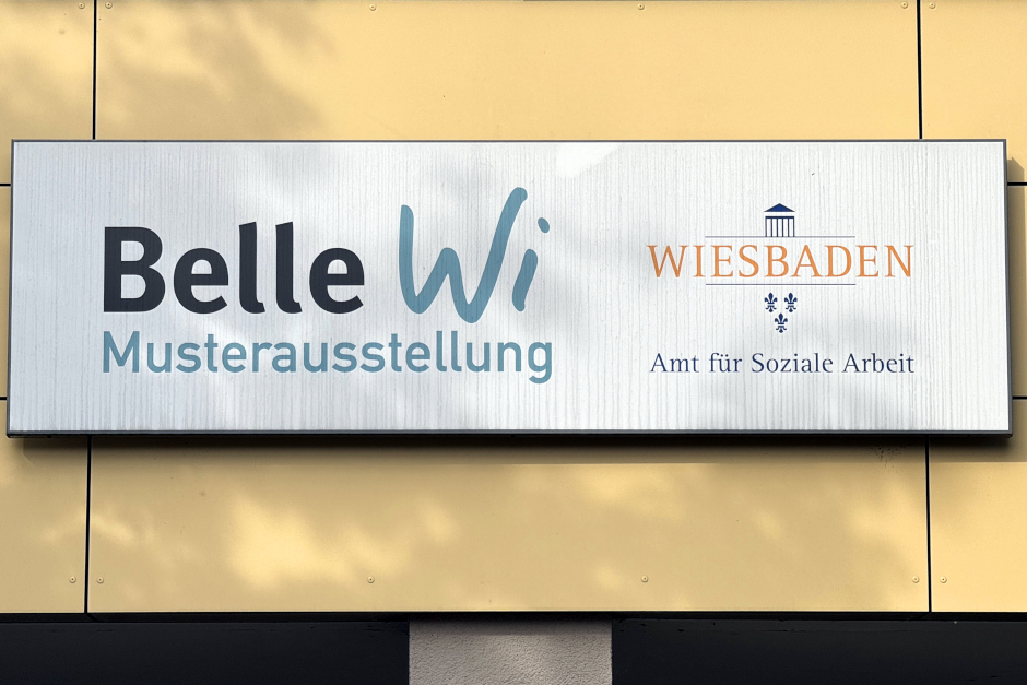 Smartphones als Sehhilfe: Kostenlose Beratung von „Blickpunkt Auge“ in der Musterausstellung Belle Wi in Wiesbaden-Dotzheim. Hilfe für den selbstständigen Alltag.