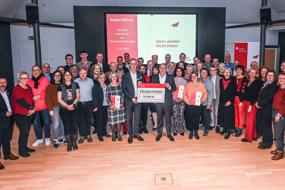Die Naspa Stiftung hat in Wiesbaden 39.800 Euro an 32 Vereine und Initiativen übergeben.