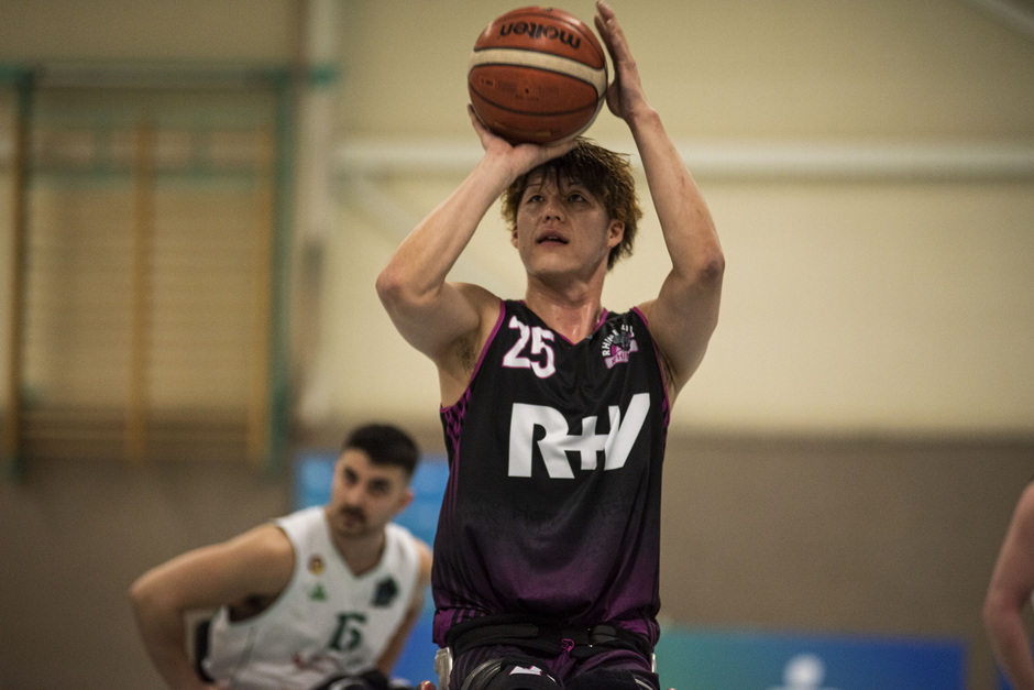 Rhine River Rhinos Kei Akita Heute Nicht Zu Stoppen