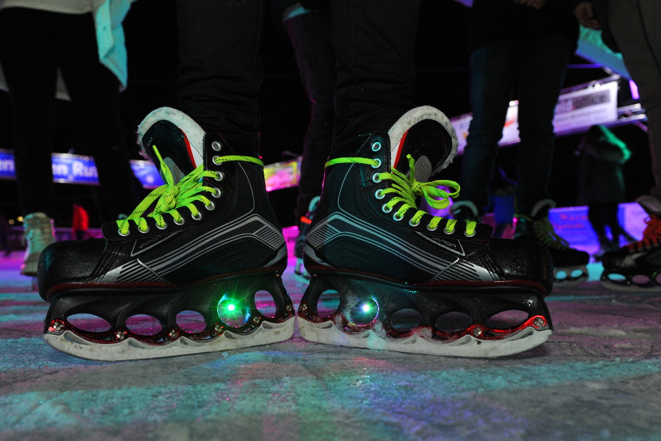 Die Erste Eis-Disco der Saison findet in Wiesbaden auf der Henkell-Kunsteisbahn statt.