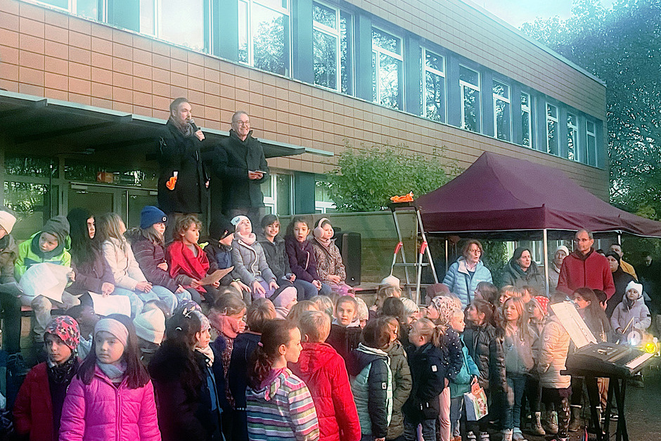 Die Evangelischen Kirchengemeinde Bierstadt und die katholische Pfarrei St. Birgid feierten gemeinsam den heiligen St. Martin.