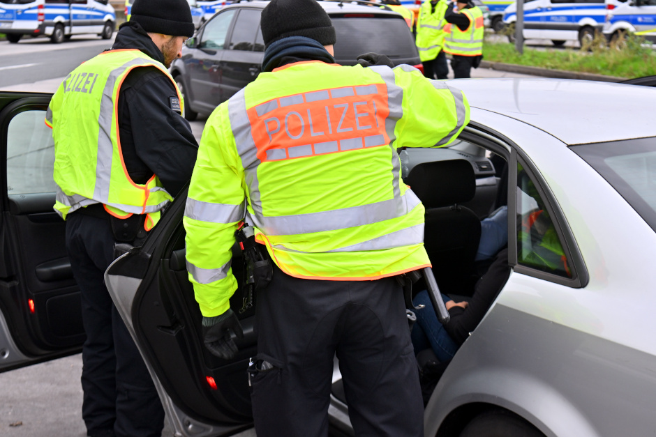 Hessen schlägt zurück! Polizei jagt reisende Einbrecher. 53 Festnahmen als klare Warnung vor der Einbruchswelle.