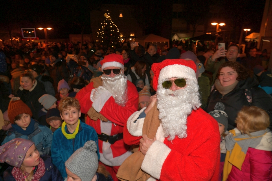 Vorfreude in Delkenheim: Wenn der Weihnachtsmarkt zum funkelnden Lichtermeer wird
