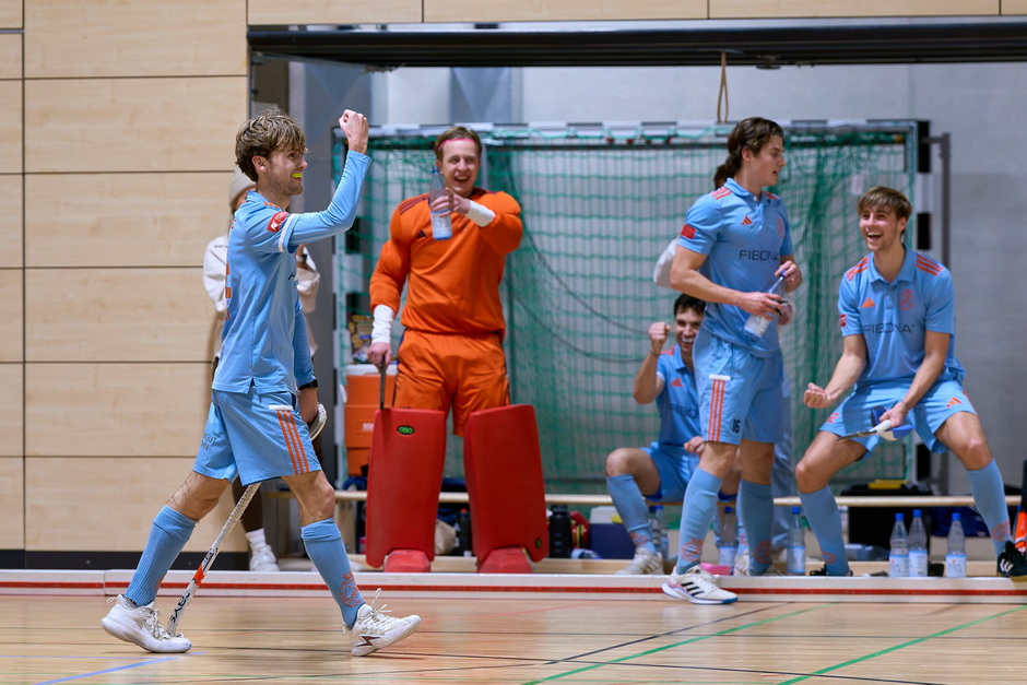 1. Herren des Wiesbadener THC gehen mit dem 2. Platz in die Weihnachtspause