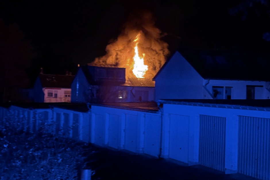 Dachstuhlbrand Reihenhaus Wiesbaden Bierstadt