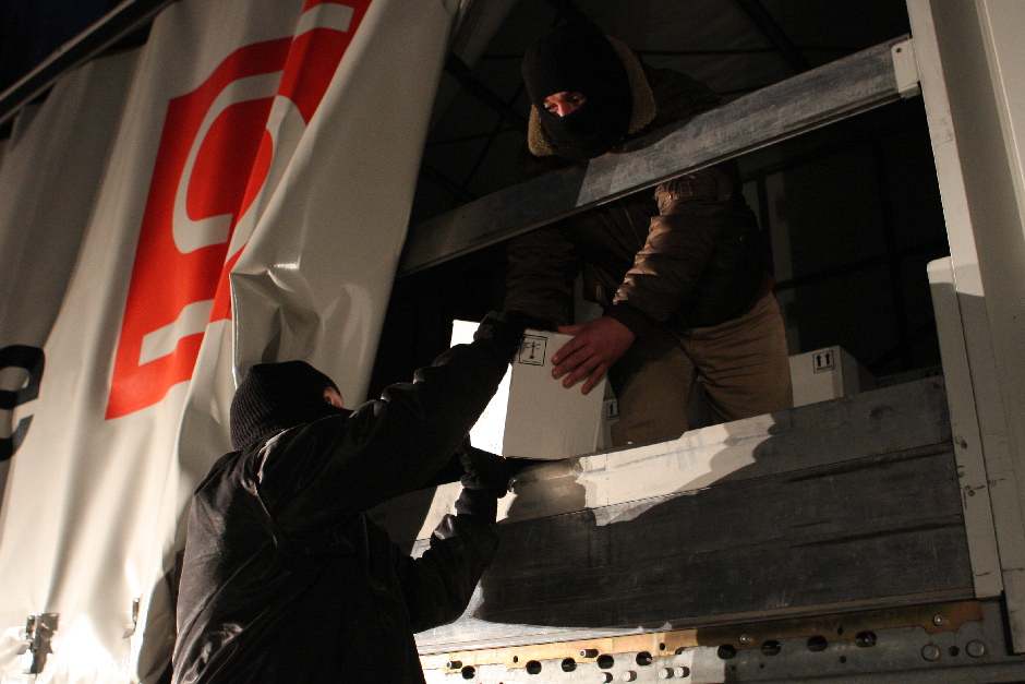 Diebstähle auf der Tank- und Raststätte Wiesbaden-Medenbach: Lkw-Fahrer um Tausende Euro Bargeld und Reifen gebracht.