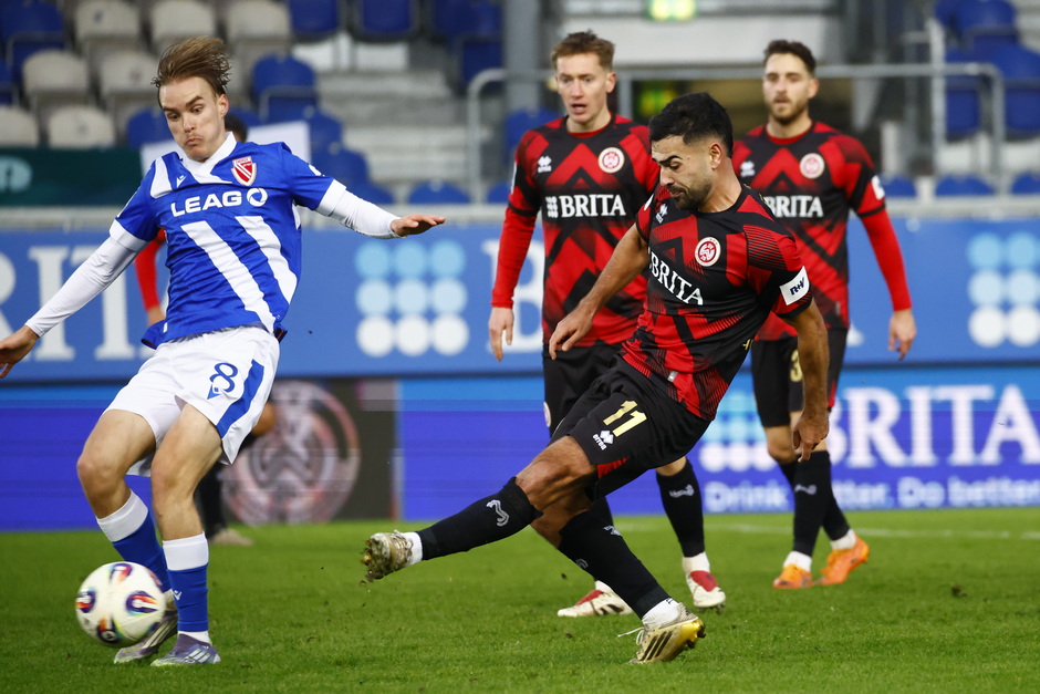 SV Wehen Wiesbaden gewinnt gegen FC Energie Cottbus am Sonntagnachmittag