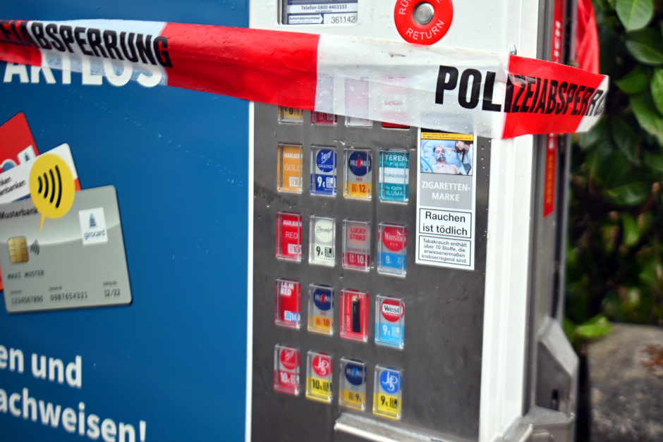 In Wiesbaden wurden über die Weihnachtsfeiertag in den Stadtteilen Biebrich und Erbenheim jeweils ein Zigarettenautomat aufgebrochen und geplündert.