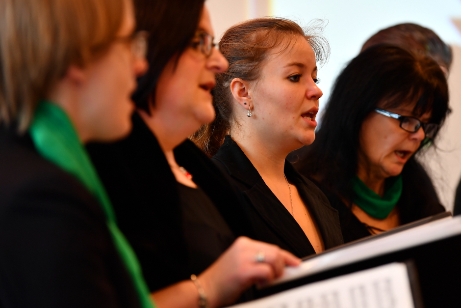 Seniorenbeirat Wiesbaden bietet gemeinsames Singen an.