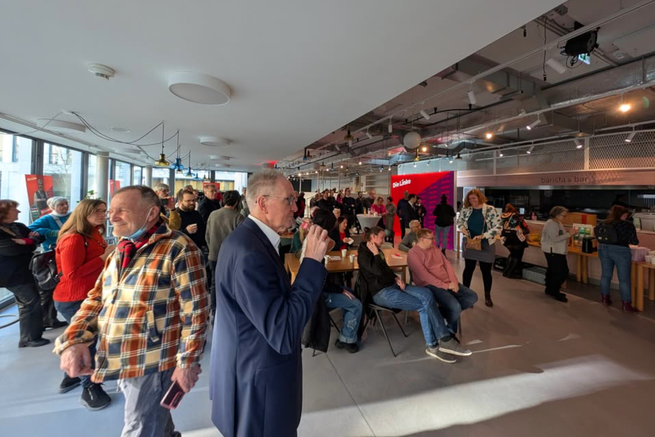 Die Linke Wiesbaden luden am Samstag 24. Januar 2026 in die nju kantiin der Fachhochschule Fresenius in Wiesbaden zu ihrem Neujahrsempfang ein.