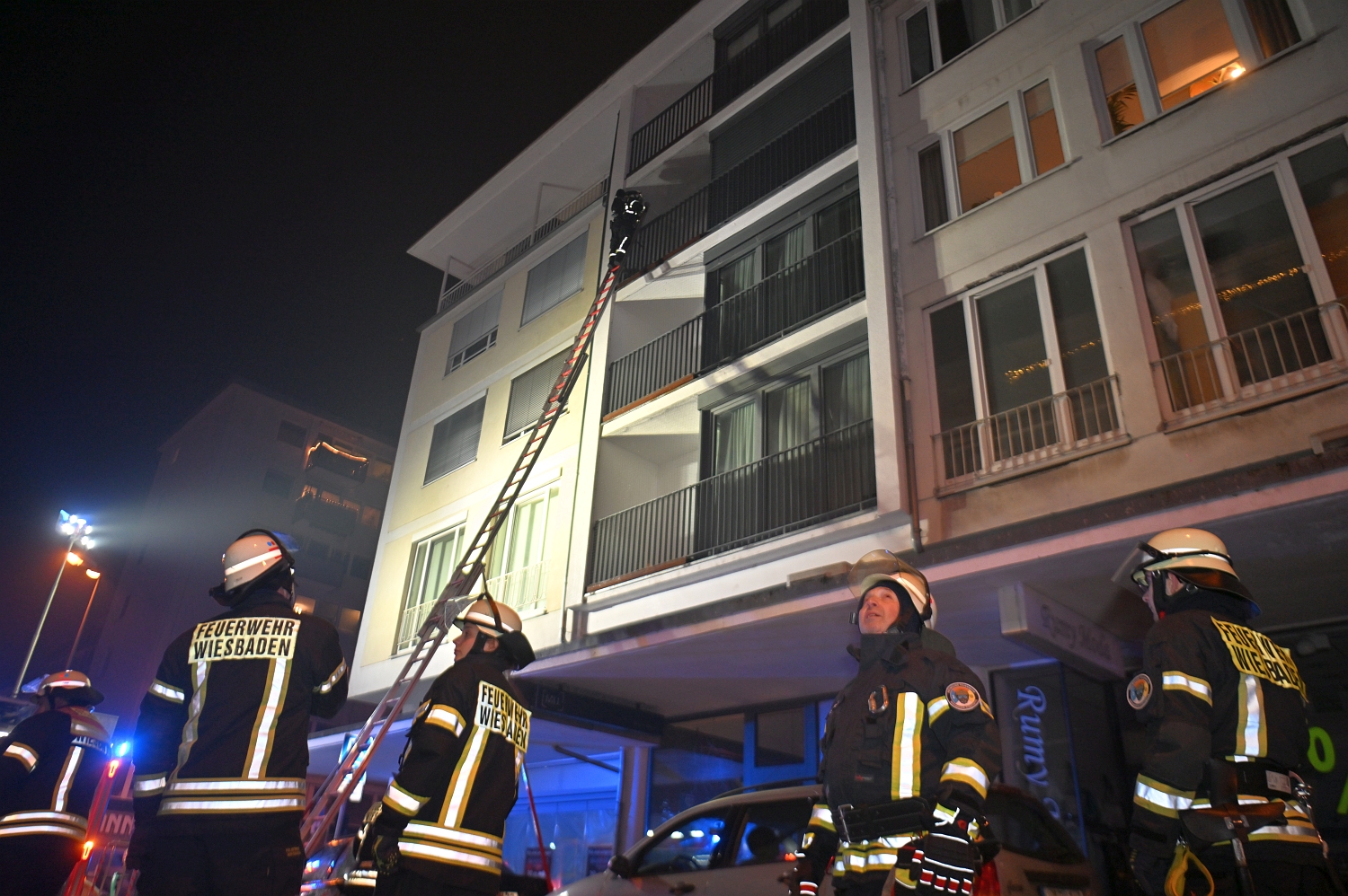 In der Silvesternacht auf 2026 Balkonbrand in der Wiesbadener Innenstadt