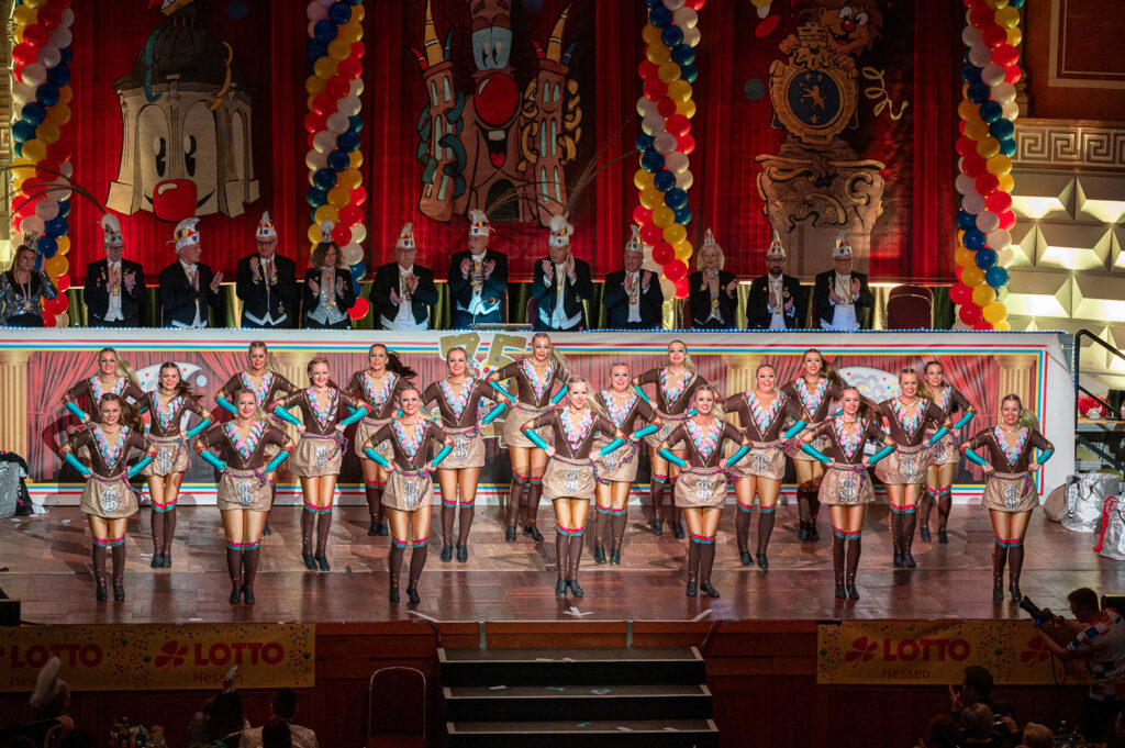 DACHO-Prunksitzung im Kurhaus Wiesbaden. Fastnachtshöhepunkt am 25. Januar mit Prinzenpaar, Satire und vielen närrischen Gäste und Höhepunkten.