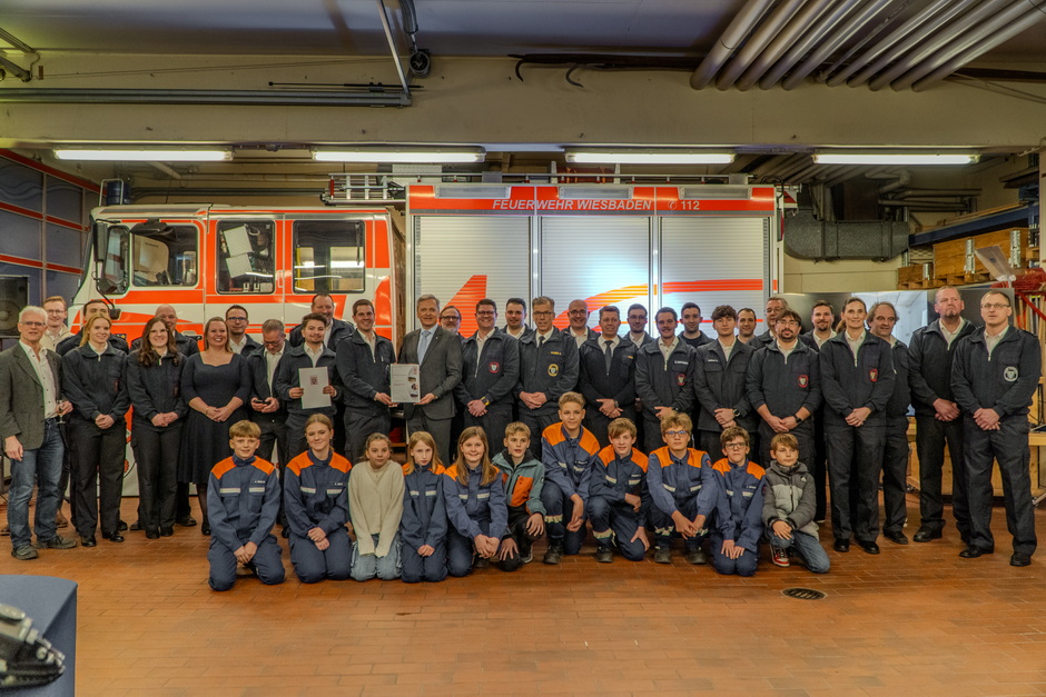 Feuerwehr Nordenstadt ist Feuerwehr des Monats Dezember 2025