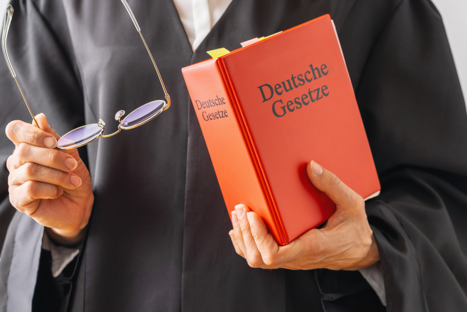 In Wiesbaden wurde ein Urteil des Staatsgerichtshofes zum Sitzzuteilungsverfahren bei der Kommunalwahl gesprochen.