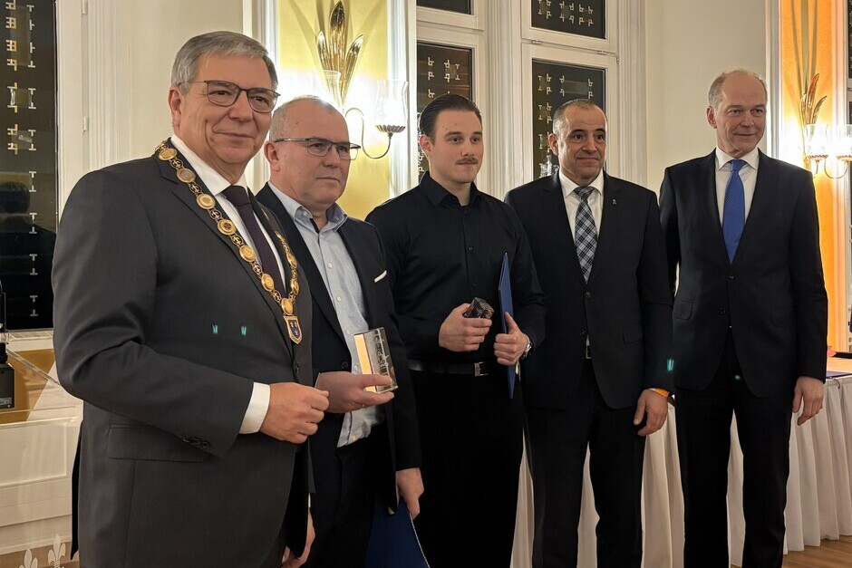 In Wiesbaden wurde der Ludwig-Beck-Preis für Zivilcourage und der Preis für Bürgermut verliehen