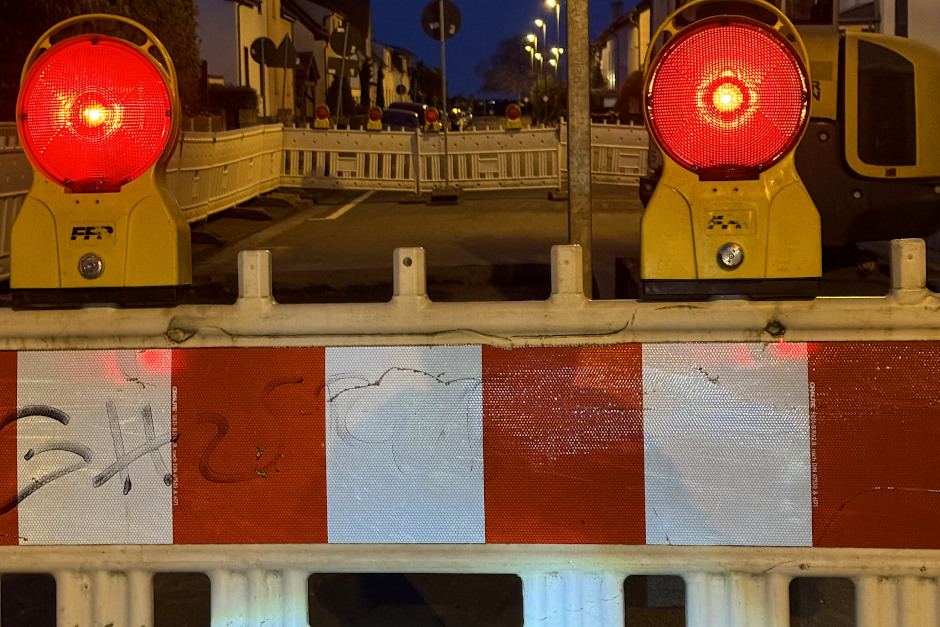 Vollsperrung des Zietenrings in Wiesbaden am in zwei Nächten für Bauarbeiten.