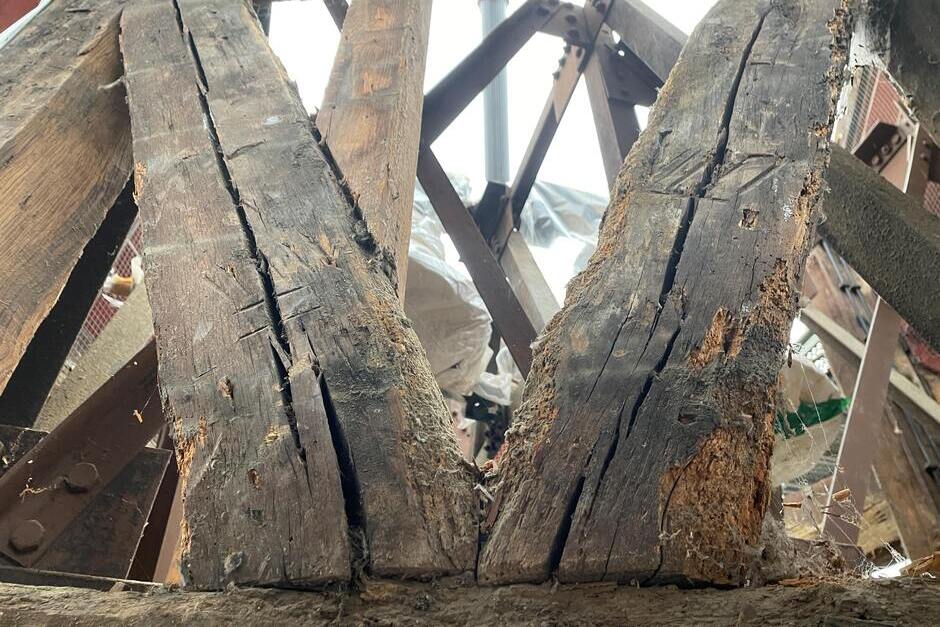 Die Evangelische Kirche in Wiesbaden-Dotzheim wird saniert.