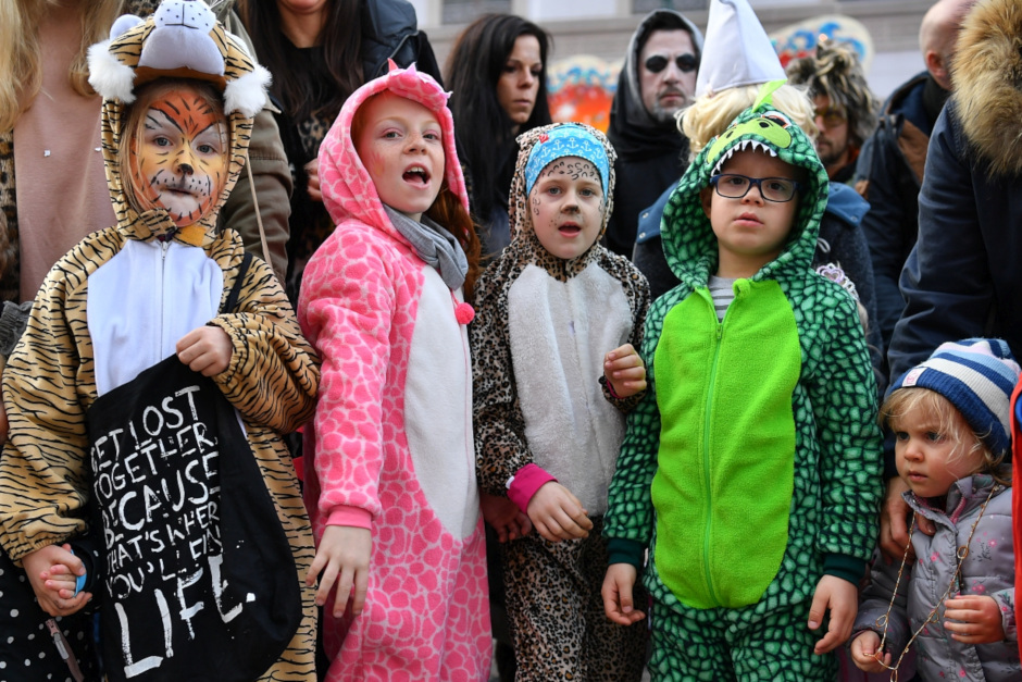Kinderfastnachtsumzug in Wiesbaden-Biebrich am Dienstag, 17. Februar 2026: Kleinstnarren erobern das Wohnviertel Gibb.