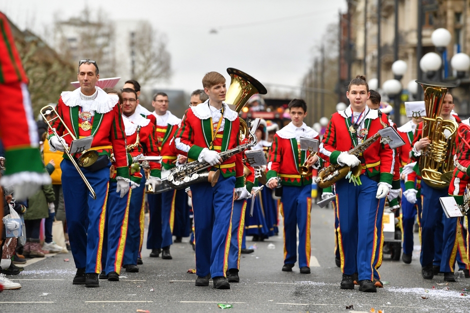 Wiesbaden etabliert sich als Karnevalshochburg und überholt rheinische Rivalen im Vereinsdichte-Ranking. Mit 17 Vereinen pro 287.000 Einwohnern punktet die Kurstadt überraschend stark