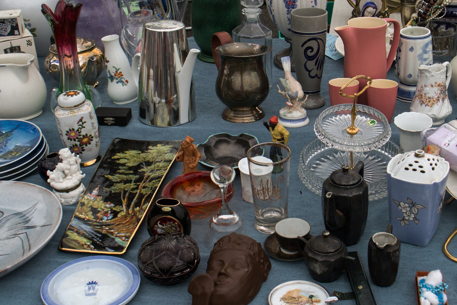 Der Flohmarkt am Biebricher Schloss in Wiesbaden startet in die neue Saison